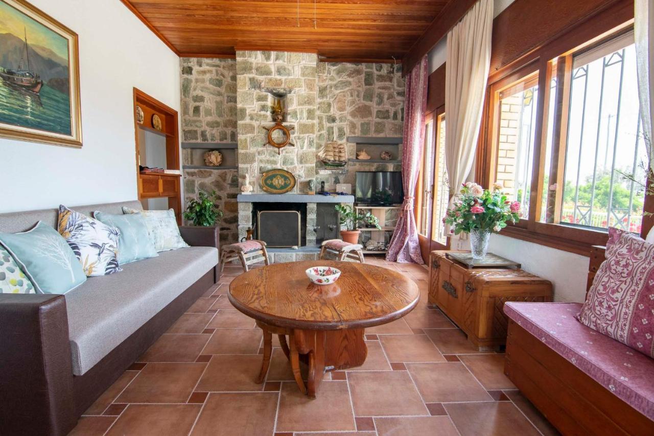 Clio Beach House By Travel Pro Services - Metochi Halkidiki Sozopoli Eksteriør billede